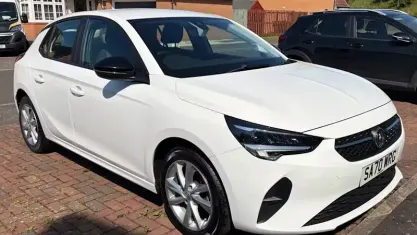 Used Vauxhall Corsa 75 HP (55 kW) 2020 White Hatchback