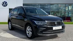 Deep black pearl Used 2022 VW Tiguan Life SUV | £20,653 (Super price)
