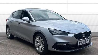 Used Seat Leon SE Dynamic 131 HP (96 kW) 2023 Hatchback