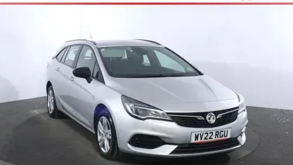 Used Vauxhall Astra Business Edition 131 HP (96 kW) 2021 Silver Estate