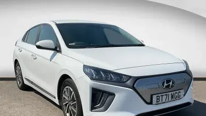 Used Hyundai Ioniq Premium 100 kW (136 HP) 2021 White Hatchback