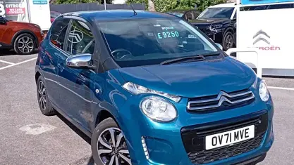 Used Citroën C1 Shine 72 HP (52 kW) 2021 Green Hatchback