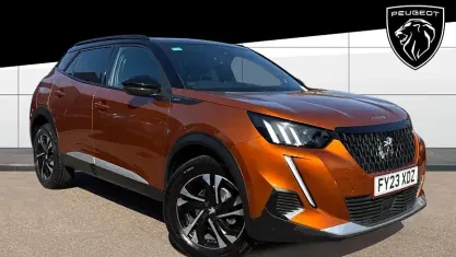 Usado Peugeot 2008 GTi 131 HP (96 kW) 2023 Laranja SUV