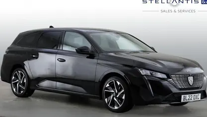 Used Peugeot 308 SW Allure Premium 131 HP (96 kW) 2023 Estate