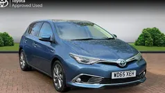 Denim blue Used 2015 Toyota Auris Hybrid Hatchback | £10,290 (Fair price)