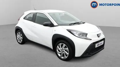 Used Toyota Aygo X PURE 72 HP (52 kW) 2025 SUV