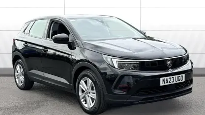 Used Vauxhall Grandland X Design Edition 131 HP (96 kW) 2024 SUV