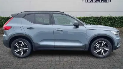 Used Volvo XC40 R-Design 163 HP (119 kW) 2020 Grey SUV