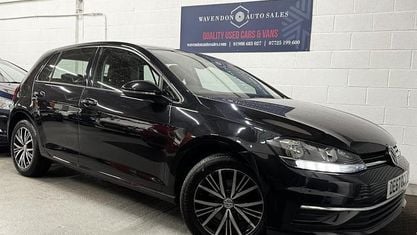 Begagnad VW Golf VII SE 125 HK (91 kW) 2017 Svart Halvkombi