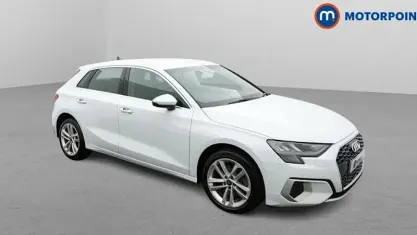 Used Audi A3 Sportback e-tron Sport 204 HP (150 kW) 2024 White Hatchback