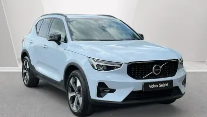 Used Volvo XC40 Plus 163 HP (119 kW) 2025 Blue SUV