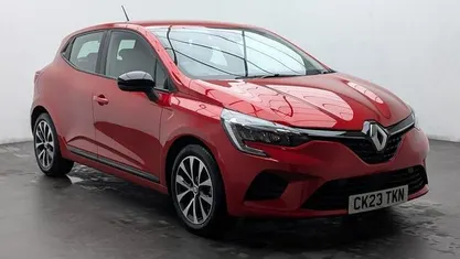 Used 2023 Renault Clio V Evolution Hatchback | £14,350 (Good price)