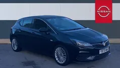 Black Used 2020 Vauxhall Astra Elite Hatchback | £9,220 (Fair price)