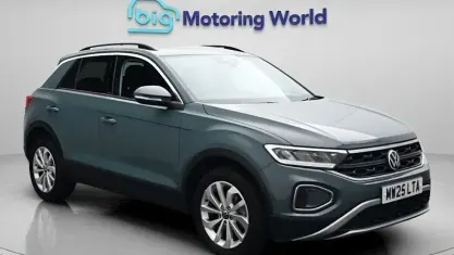 Used VW T-Roc Match 116 HP (85 kW) 2025 Blue SUV