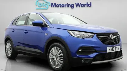 Used Vauxhall Grandland X S 131 HP (96 kW) 2019 Blue SUV