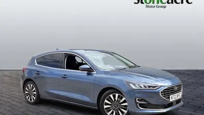 Used Ford Focus Titanium 125 HP (91 kW) 2022 Blue Hatchback