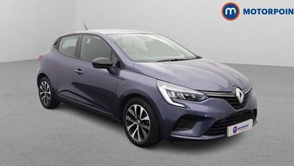 Używany Renault Clio V Evolution 90 KM (66 kW) 2022 Szary Hatchback