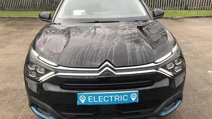 Used Citroën e-C4 Shine 100 kW (136 HP) 2023 Black Hatchback