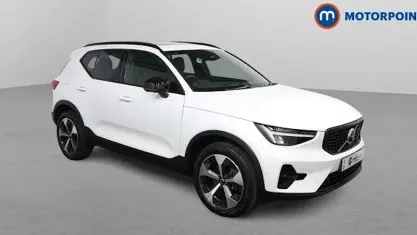 Begagnad Volvo XC40 Ultimate 197 HK (144 kW) 2023 Vit SUV