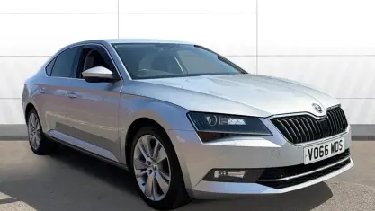 Used Skoda Superb SE L Executive 150 HP (110 kW) 2018 Hatchback