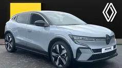 New 2025 Renault Mégane Komfort Hatchback | £25,995 (Super price)