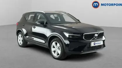 Used Volvo XC40 Core 163 HP (119 kW) 2025 Black SUV