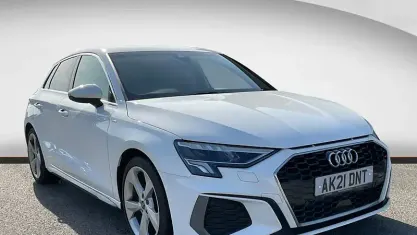 Usado Audi A3 Sportback S-Line 150 HP (110 kW) 2024 Citadino