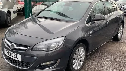 Used Vauxhall Astra Elite 165 HP (121 kW) 2012 Grey Hatchback