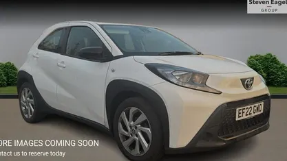 Used Toyota Aygo X PURE 72 HP (52 kW) 2025 SUV