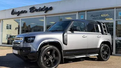 Used Land Rover Defender HSE Dynamic 249 HP (183 kW) 2025 SUV