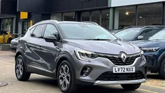 Metallic oyster grey Used 2021 Renault Captur SE SUV | £17,584 (Fair price)
