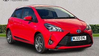 Second-hand Toyota Yaris Hybrid 101 CP (74 kW) 2020 Roșu Hatchback