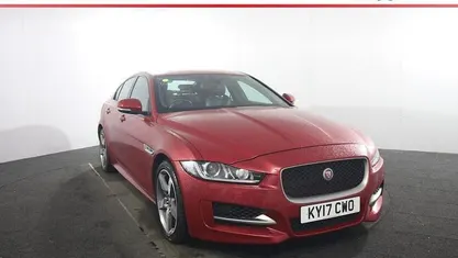 Used Jaguar XE R-Sport 179 HP (131 kW) 2019 Sedan