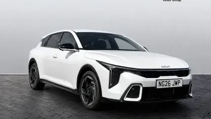 New Kia K4 GT-Line 114 HP (83 kW) 2026 White Hatchback