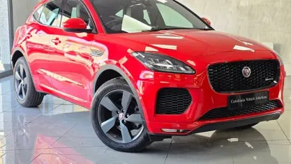 Usado Jaguar E-Pace Chequered Flag 180 HP (132 kW) 2020 SUV