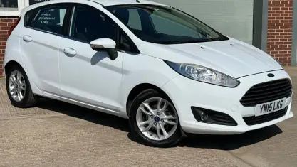 Used Ford Fiesta Zetec 75 HP (55 kW) 2017 Hatchback