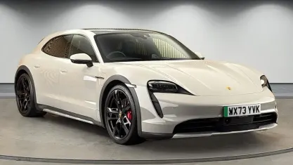 Usado Porsche Taycan Cross Turismo 419 kW (571 CV) 2023 Gris Familiar