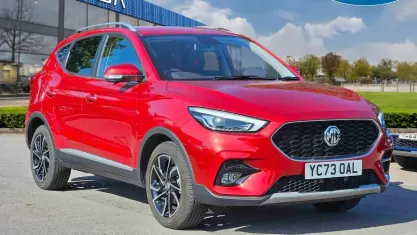 Used MG ZS Exclusive 106 HP (77 kW) 2023 Red SUV