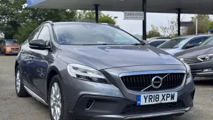 Used Volvo V40 Pro 150 HP (110 kW) 2018 Grey Hatchback