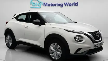 Begagnad Nissan Juke Acenta 114 HK (83 kW) 2023 Vit SUV