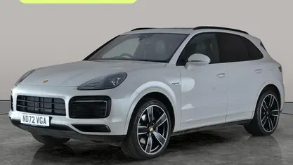 Used Porsche Cayenne Platinum Edition 462 HP (339 kW) 2022 Grey SUV