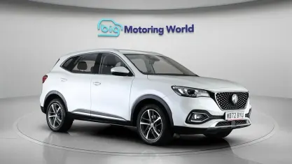 Używany MG HS Excite 162 KM (119 kW) 2023 Biały SUV