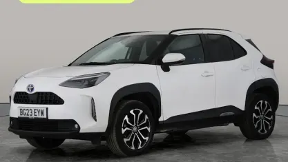 Begagnad Toyota Yaris Hybrid Design 116 HK (85 kW) 2026 Kombi
