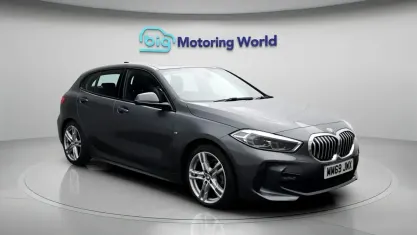 Used BMW 118 M Sport 140 HP (102 kW) 2019 Grey Hatchback