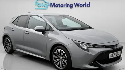 Used Toyota Corolla Design 184 HP (135 kW) 2022 Hatchback