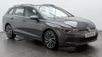 Used 2023 VW Golf VIII Style Estate | £16,050 (Fair price)