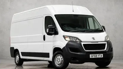 Used Peugeot Boxer 131 HP (96 kW) 2018 White Van