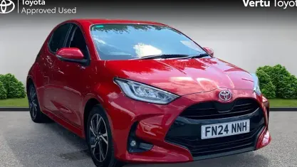 Used Toyota Yaris Design 116 HP (85 kW) 2024 Red Hatchback