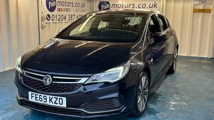 Blue Used 2019 Vauxhall Astra SRi Hatchback | £6,690 (Fair price)