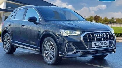 Begagnad Audi Q3 S-Line 150 HK (110 kW) 2023 Svart SUV